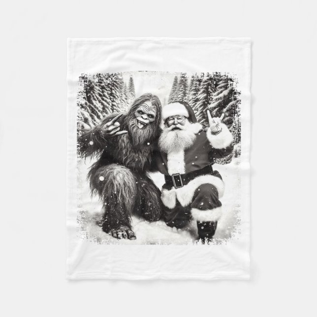 Santa With Bigfoot Christmas Lights Funny Sasquatc Fleecedecke (Vorderseite)