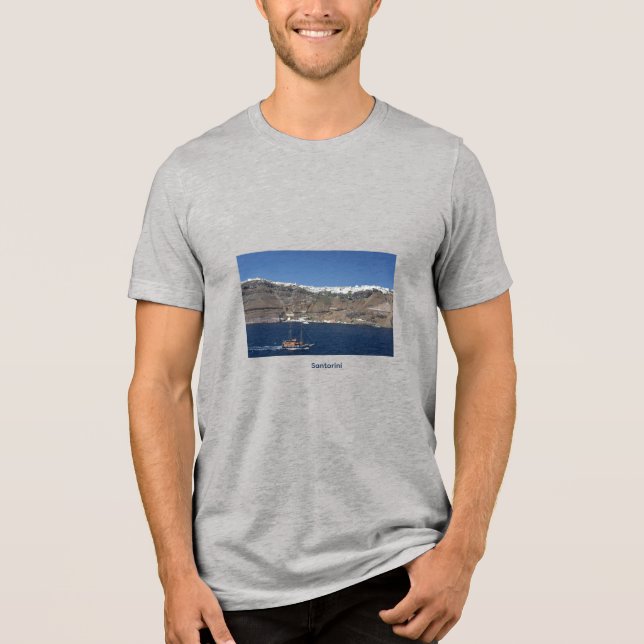 Santorin vom Meer aus. Tri-Blend Shirt (Vorderseite)