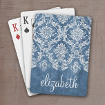 Saphire Blue Vintag Damask Muster und Name Spielkarten<br><div class="desc">Ein Vintages Muster mit einer Tafel und Spitzen-Design. Schau genau auf die Blume und Blätter. Ein trendiges Design mit Juwelenfarben und Eleganz. Elemente können leichter angepasst werden, wenn Sie zuerst alle Foto und Texte ersetzen. Wenn Ihre Kunst noch angepasst werden muss, klicken Sie auf die Schaltfläche Diese anpassen. Das bringt...</div>