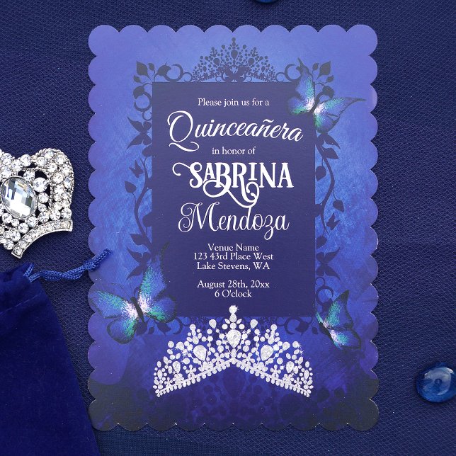 Sapphire Blue, Diamond Tiara Butterfly Quinceanera Einladung (Elegant Royal Blue and Silver Quinceanera Invitation with Diamond Tiara)