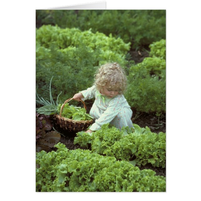 Sara im Garten (Vorne)