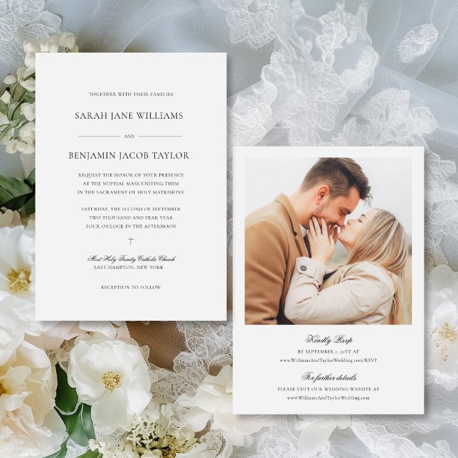Sarah katholische Hochzeitseinladungen mit UAWG Einladung (This chic, all-in-one wedding invite features a luxe, black & white design and an engagement photo.)
