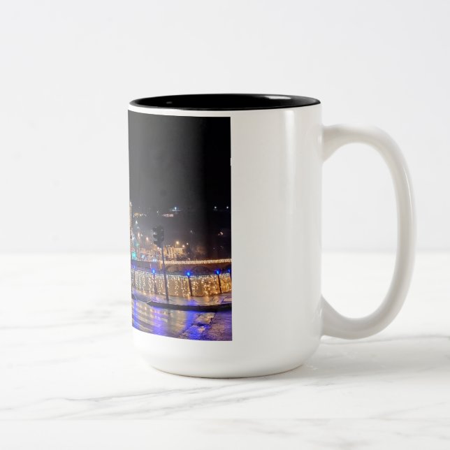 Sarajevo Tasse-Große Geschenkidee für alle Zweifarbige Tasse (Rechts)