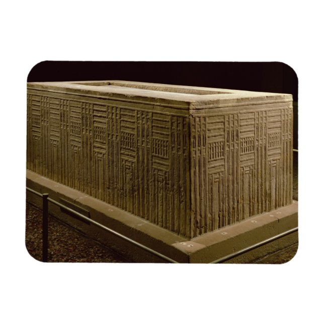 Sarcophagus aus Abu Roach (Kalkstein) (siehe auch  Magnet (Horizontal)