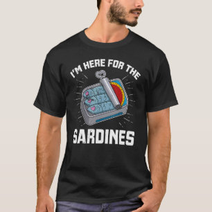 Sardine Sardellen Geschirr Fischkonserven Fischküc T-Shirt