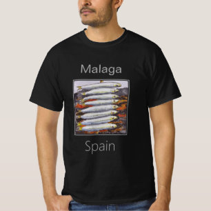 Sardinen auf einem Stick, Malaga, Spanien T-Shirt