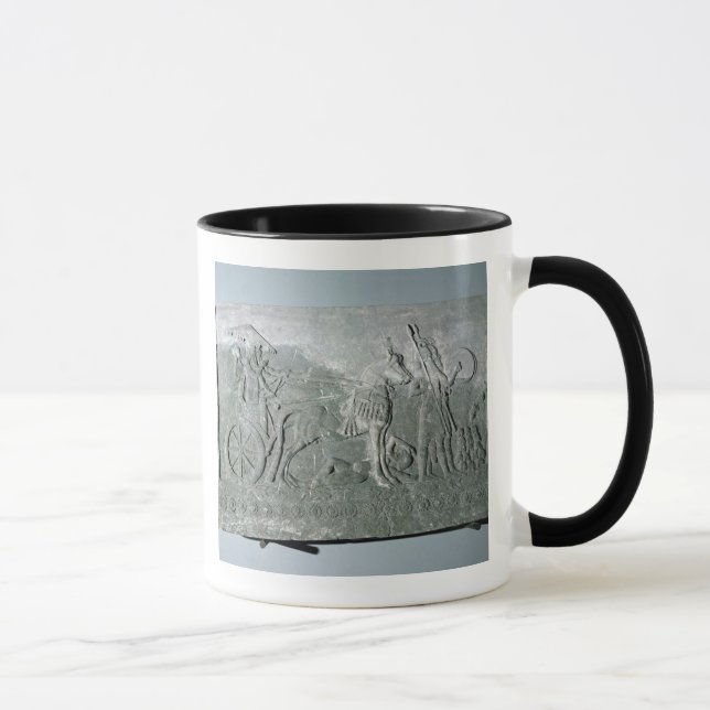 Sargon II auf einem KampfChariot Tasse (Rechts)