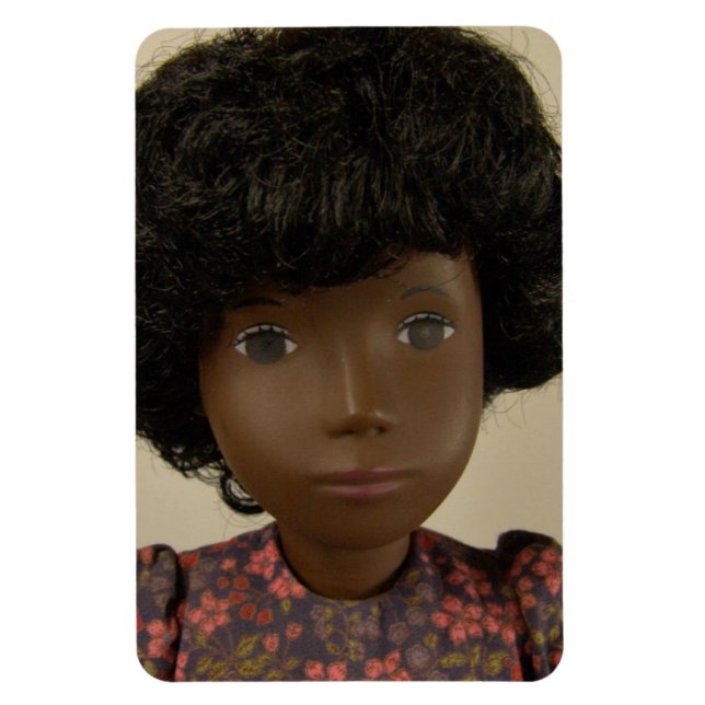 Sasha Puppe / Sasha Doll Premium Flexi Magnet (Vertikal)