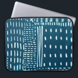 Sashiko Stitches Laptopschutzhülle<br><div class="desc">Sashiko Stitches III von Chariklia Zarris. Verfügt über Linien und Formen vor einem kontrastblauen Hintergrund.</div>