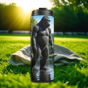 Sasquatch Bigfoot Reflektion am See Thermosbecher
