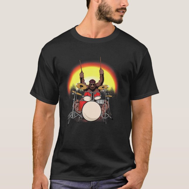 Sasquatch Drummer Art Bigfoot Spielen Trommeln T-Shirt (Vorderseite)