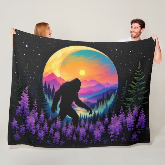 Sasquatch Rainbow Mountain Moon Wall Clock Fleecedecke (Beispiel)