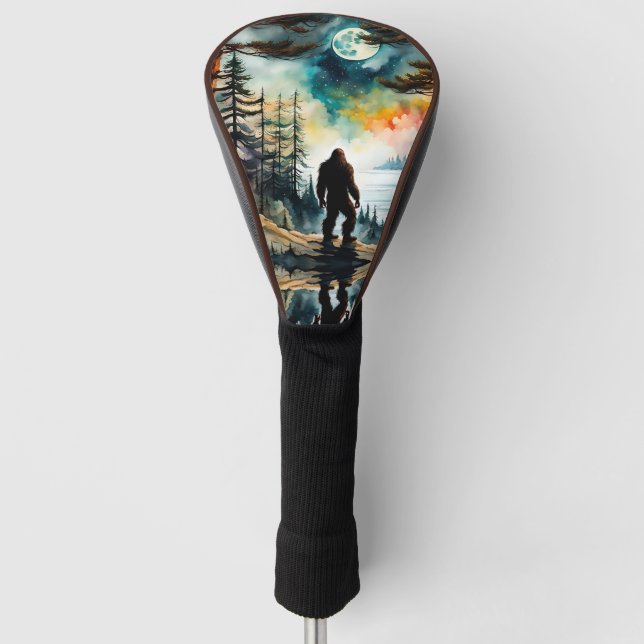 Sasquatch Stehend auf Ridge mit Blick auf den Ozea Golf Headcover (Vorderseite)