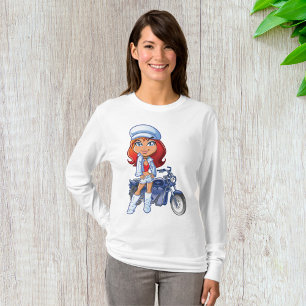 Sassy Biker Girl mit Rotem Haar und Motorrad T-Shirt