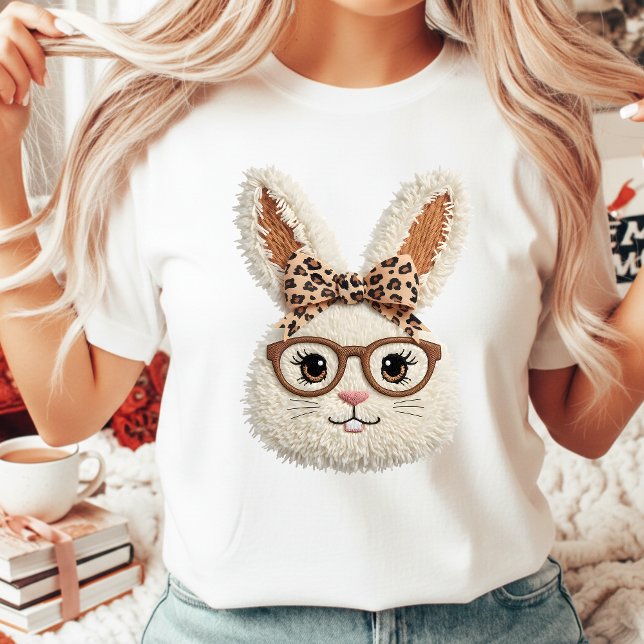 Sassy Easter Bunny Glasses Leopard Bow Tie Women's T-Shirt (Von Creator hochgeladen)