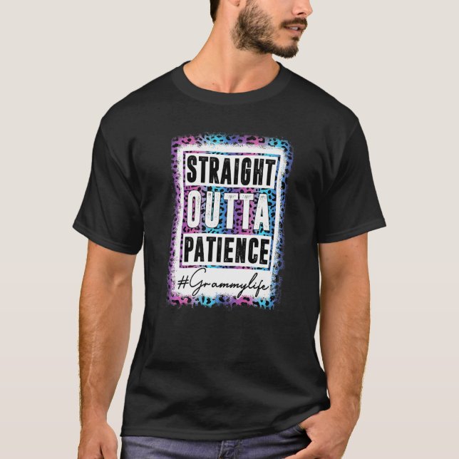 Sassy Grammy T-Shirt Straight Outta Patient Leopar (Vorderseite)