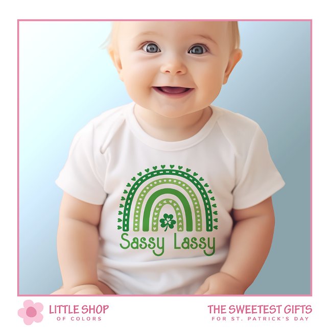 Sassy Lassy Rainbow Kleeblatt St Patrick's Day Gir Baby Strampler (Von Creator hochgeladen)