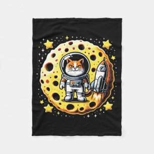 Sassy Space Cat - Astronaut auf einer Käse-Mondque Fleecedecke