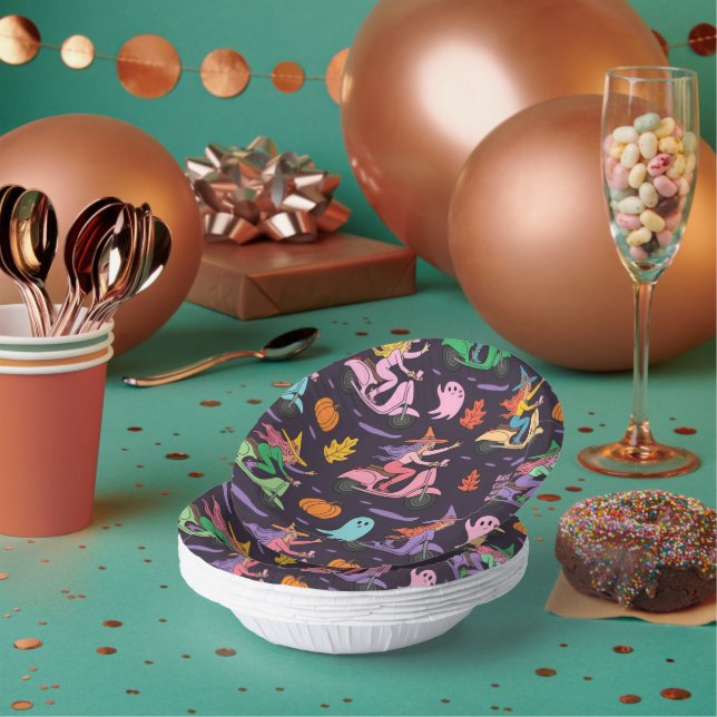 Sassy Witch Moped Pattern - Niedliche Pastelhexen Pappteller (Multi)