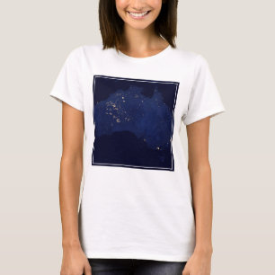 Satellite die Nachtlicht von Australien. T-Shirt