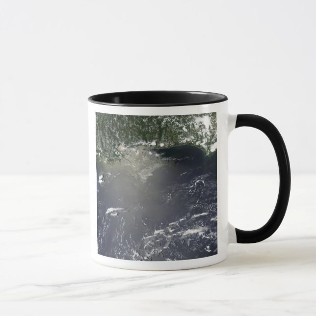 Satellitenansicht der Ölpest Tasse (Rechts)