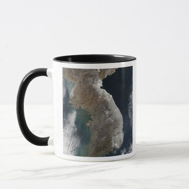 Satellitenansicht des Schneefalls Tasse (Links)