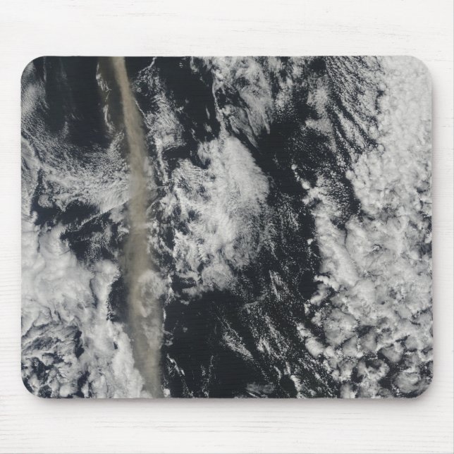 Satellitenansicht einer Aschenwolke Mousepad (Vorne)