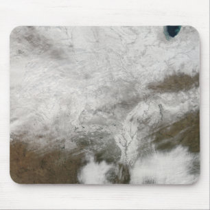 Satellitenansicht eines schweren Wintersturms Mousepad