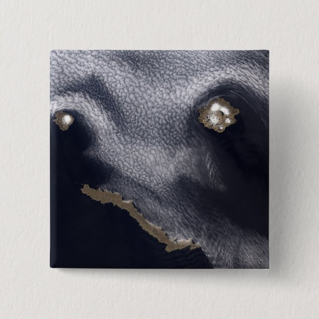 Satellitenbild der Insel Semisopochnoi Button (Vorderseite)