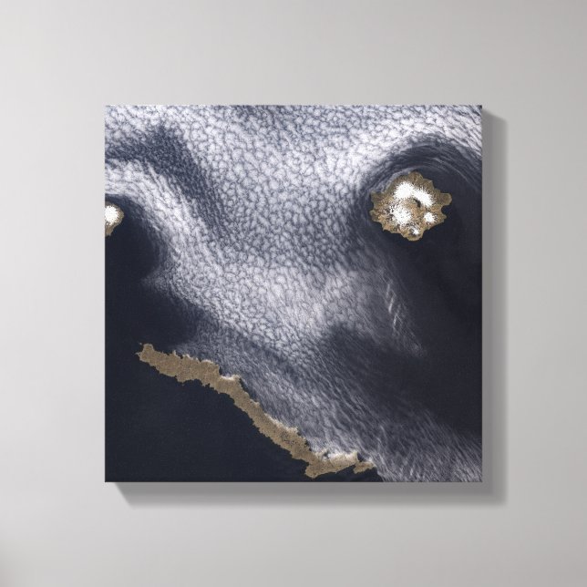 Satellitenbild der Insel Semisopochnoi Leinwanddruck (Vorderseite)