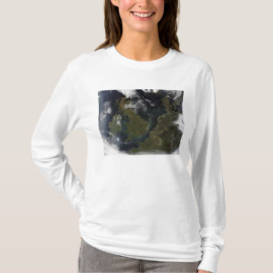 Satellitenbild Nordeuropas T-Shirt