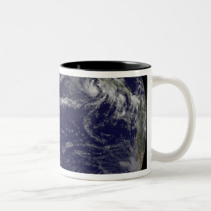 Satellitenbild von Erde Zweifarbige Tasse