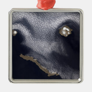 Satellitenbild von Semisopochnoi Insel Ornament Aus Metall