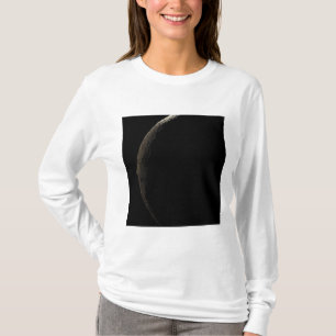 Saturns Mond Iapetus T-Shirt