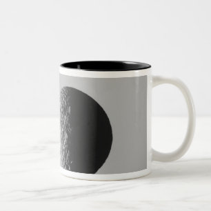 Saturns Mond Mimas Zweifarbige Tasse
