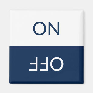 Saubere Wäsche, auf der Geschirrspülmaschine, blau Magnet