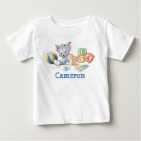 Säugling Tom und Jerry spielen mit Spielzeug