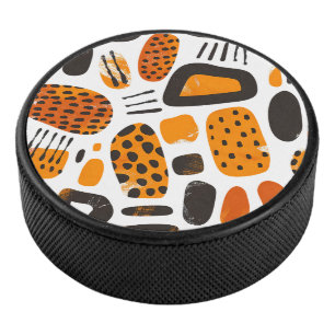 "Savanna Pop: Stammesvibes in Orange & Black" Eishockey Puck