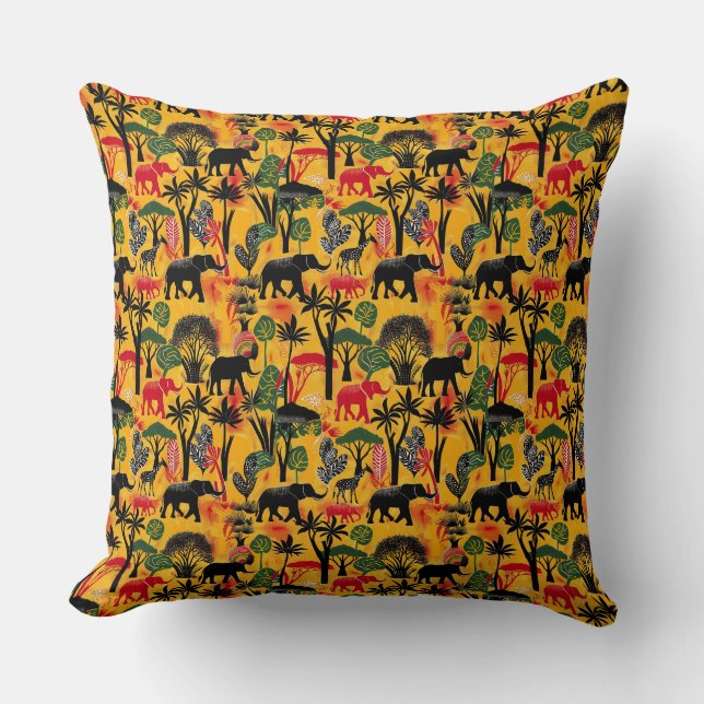 Savanna Symphony Throw Pillow Kissen (Vorderseite)