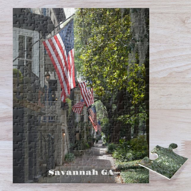 Savannah GA Flag Lined E Jones St Fotografic Puzzle (Von Creator hochgeladen)
