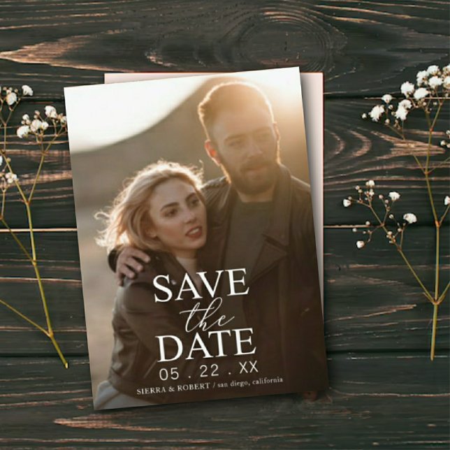 Save the Date Ankündigung von White Text Hochzeite (Von Creator hochgeladen)