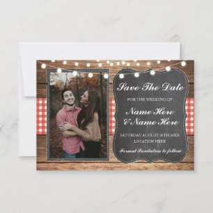 Save the Date Chalk Wood Rustic Red Karo Foto