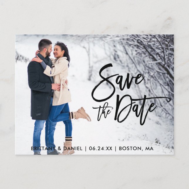 Save the Date Couple Foto Modern Brush Script Postkarte (Vorderseite)