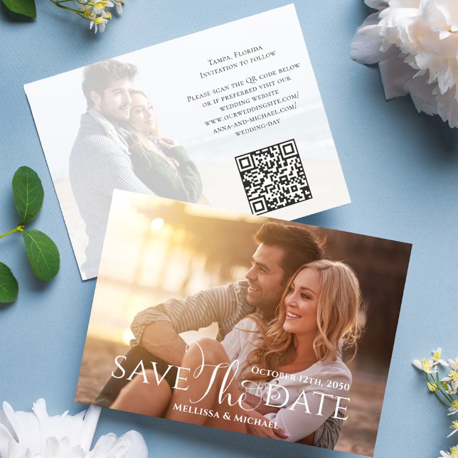 Save the Date Foto Elegante Typografie-Skript (Elegant Wedding Save the Date photo card with a scannable QR Code, )
