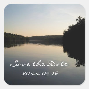 Save the Date Hochzeitstickersee bei Sunset Quadratischer Aufkleber