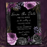 Save the Date Lila Black Gothic-Hochzeit<br><div class="desc">Gothic Style Lila Gold Schwarz Blumen Hochzeit. Imitate Goldfolie Blätter. Skript-Schriftart-Highlights mit leicht lesbaren Serifennamen Schriftart. Leicht an Ihre Hochzeitsbedürfnisse anzupassen. Personalisierte Hochzeitslieferungen</div>