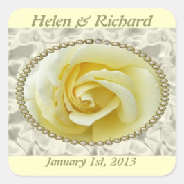Save the Date mit Gelben Rosen, Perlen und Satin Quadratischer Aufkleber