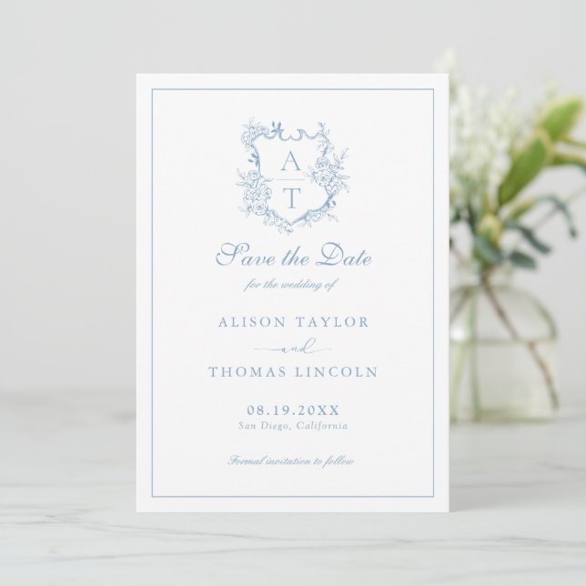 Save the Date Monogram Wappen Dusty Blue Card Einladung (Stehend Vorderseite)