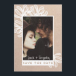 Save the Date trendige und moderne Foto Craft Card<br><div class="desc">Save the Date Trendy und Modern Foto Craft Papier Card ist eine großartige Möglichkeit,  die großen Nachrichten an Ihre Freunde und Familie zu schicken und ein Lieblingsbild von Ihnen zu zeigen. Schöne gezeichnet Mistletoe Zweige schön umrahmt das Foto.</div>