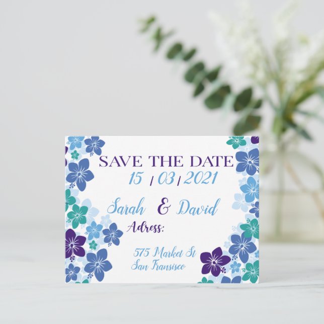 Save the Date violett blaues Hochzeitsdesign Ankündigungspostkarte (Stehend Vorderseite)